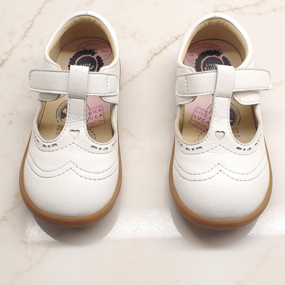 Livie & Luca White Shoes Size 7